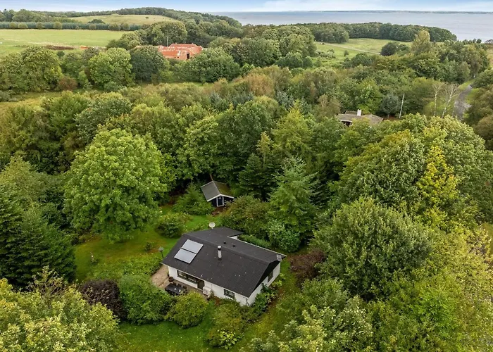 بيت للعطل Velika - 300m To The Fjord By Interhome *