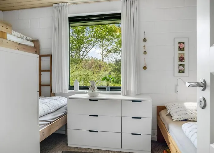 Velika - 300m To The Fjord By Interhome